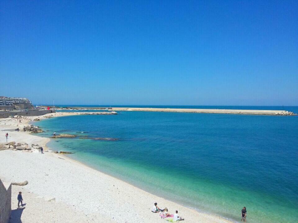 Casa Vacanze La Scalinata 比谢列 外观 照片