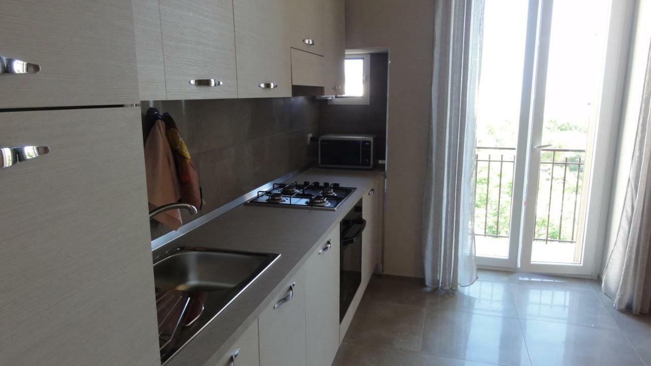 Casa Vacanze La Scalinata 比谢列 外观 照片