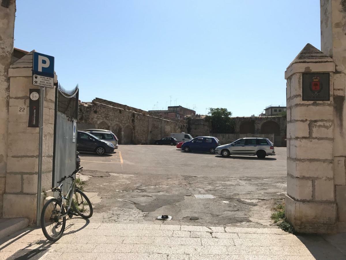 Casa Vacanze La Scalinata 比谢列 外观 照片
